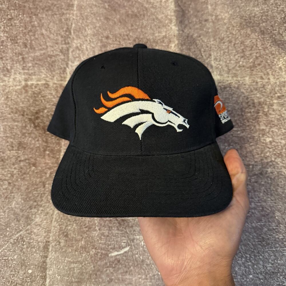 Men's Vintage 90's Sports Specialties Denver Broncos Plain Logo Snapback Hat Cap